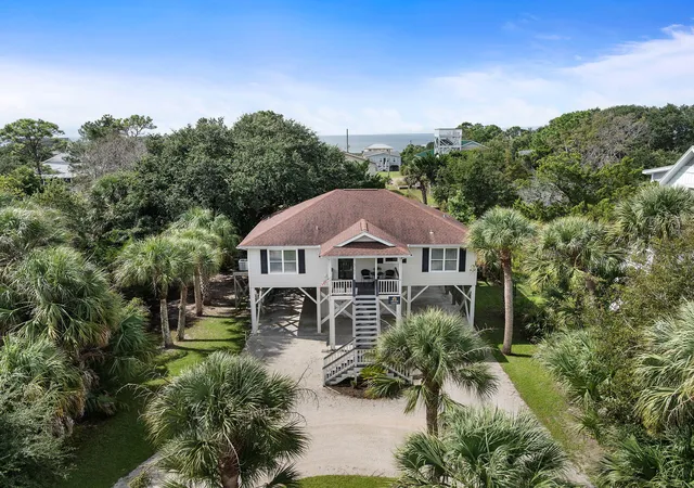 Photo 1 of Single family home for sale at 3106 Myrtle St, Edisto Island, SC 29438 | MLS# 26026554 | Listing updated on 2026-09-28