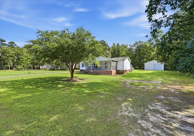 Photo 2 of Manufactured home for sale at 1301 Mill Crk Dr, Manning, SC 29102 | MLS# 26024718 | Listing updated on 2026-10-01