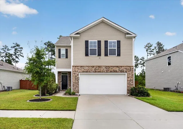 Photo 2 of Single family home for sale at 225 Sedona Dr, Summerville, SC 29486 | MLS# 26028089 | Listing updated on 2026-10-12