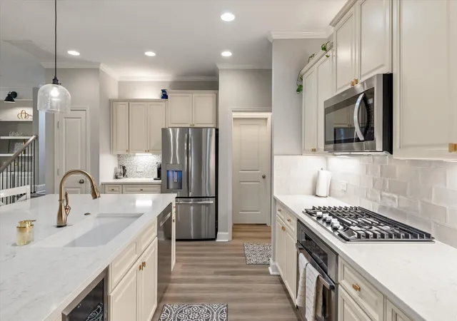 Photo 2 of Townhouse for sale at 2016 Kings Gate Ln, Mount Pleasant, SC 29466 | MLS# 26024921 | Listing updated on 2026-09-17