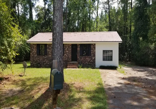 Photo 1 of Single family home for sale at 36 Breddell Ct, Walterboro, SC 29488 | MLS# 26025031 | Listing updated on 2026-09-04