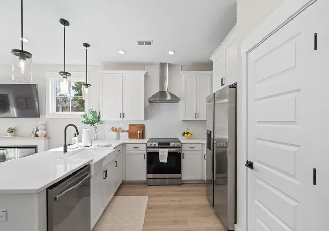 Photo 2 of Townhouse for sale at 5101 Buggs Ln, Summerville, SC 29485 | MLS# 26025310 | Listing updated on 2026-09-08