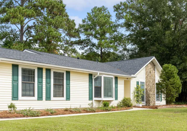 Single family home for sale at 55 Held Cir, Charleston, SC 29412 | MLS# 26027702