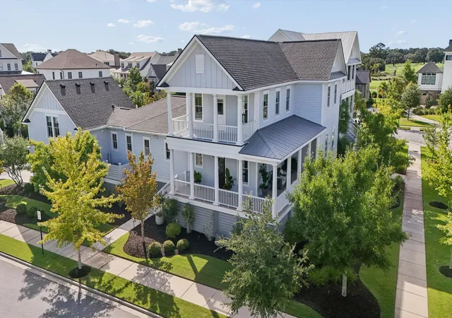 Photo 1 of Single family home for sale at 305 Apprentice St, Daniel Island, SC 29492 | MLS# 26025619 | Listing updated on 2026-09-11