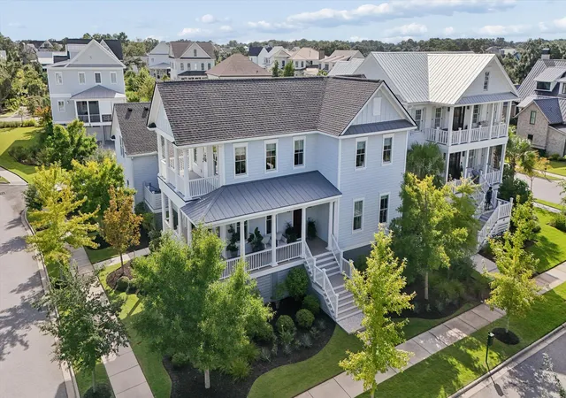 Photo 3 of Single family home for sale at 305 Apprentice St, Daniel Island, SC 29492 | MLS# 26025619 | Listing updated on 2026-09-11