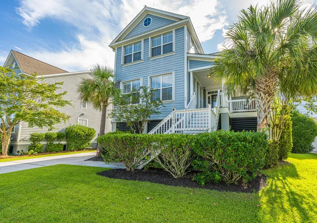 Photo 3 of Single family home for sale at 2306 Sandy Point Ln, Mount Pleasant, SC 29466 | MLS# 26025590 | Listing updated on 2026-09-17