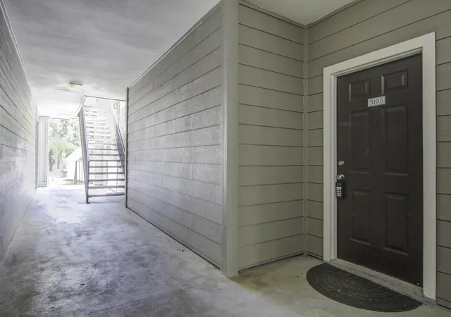 Photo 2 of Townhouse for sale at 700 Daniel Ellis Dr #5105, Charleston, SC 29412 | MLS# 26024713 | Listing updated on 2026-09-01