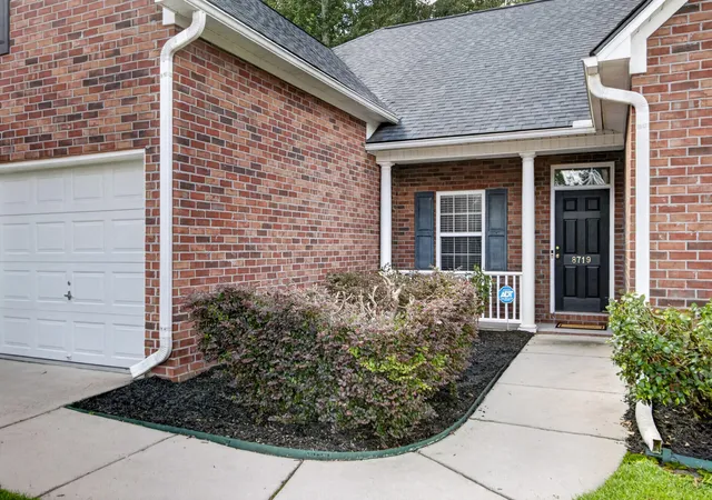 Photo 2 of Single family home for sale at 8719 Evangeline Dr, North Charleston, SC 29420 | MLS# 26025168 | Listing updated on 2026-09-16