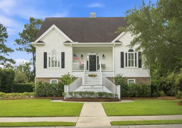 Photo 1 of Single family home for sale at 558 Is Walk E, Mount Pleasant, SC 29464 | MLS# 26025588 | Listing updated on 2026-09-17