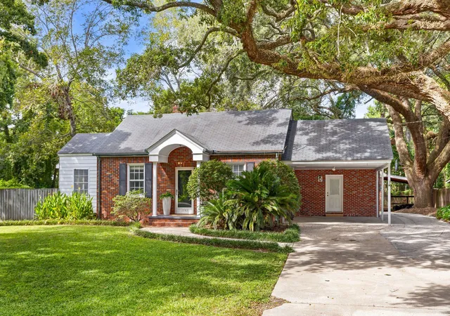 Photo 2 of Single family home for sale at 1782 Harrison Ave, Charleston, SC 29407 | MLS# 26025487 | Listing updated on 2026-09-15