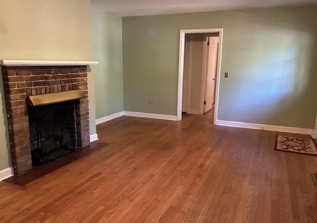 Photo 2 of Single family home for sale at 330 Ashley Dr, Summerville, SC 29485 | MLS# 26028830 | Listing updated on 2026-10-25
