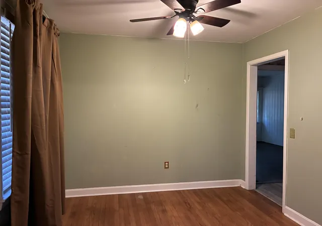 Photo 4 of Single family home for sale at 330 Ashley Dr, Summerville, SC 29485 | MLS# 26028830 | Listing updated on 2026-10-25
