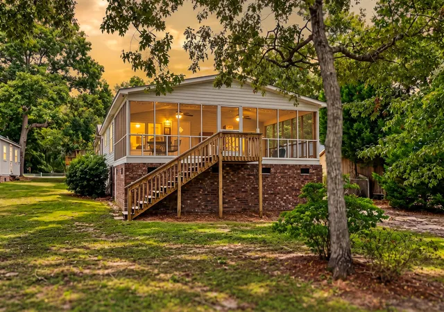 Photo 1 of Manufactured home for sale at 2003 Clubhouse Rd, Summerton, SC 29148 | MLS# 26026637 | Listing updated on 2026-10-08