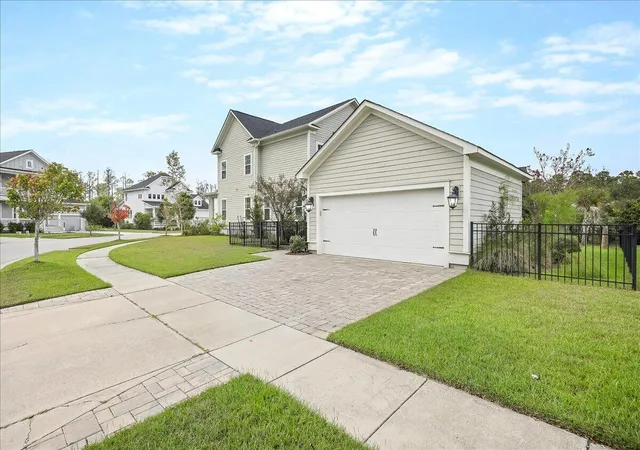 Photo 2 of Single family home for sale at 3515 Wilkes Way, Mount Pleasant, SC 29466 | MLS# 26026694 | Listing updated on 2026-10-27