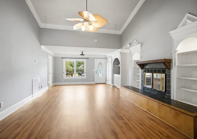 Photo 3 of Single family home for sale at 970 Night Heron Dr, Mount Pleasant, SC 29464 | MLS# 26026795 | Listing updated on 2026-10-02