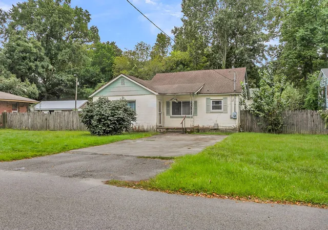 Photo 1 of Single family home for sale at 5131 Butler St, North Charleston, SC 29406 | MLS# 26027944 | Listing updated on 2026-10-16