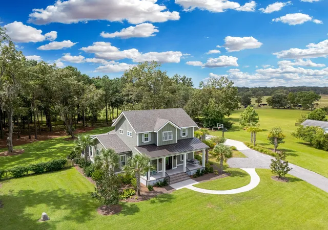 Photo 1 of Single family home for sale at 2986 Anchor Watch Dr, Wadmalaw Island, SC 29487 | MLS# 26025485 | Listing updated on 2026-09-10