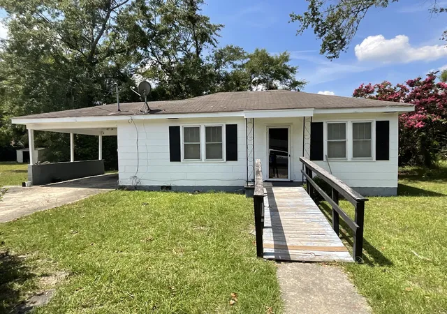 Photo 1 of Single family home for sale at 488 Smoak St, Bamberg, SC 29003 | MLS# 26024729 | Listing updated on 2026-09-01