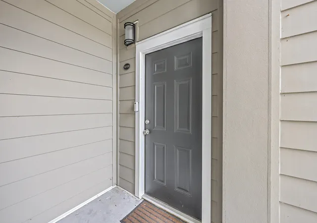 Listing Photo 1 - Condo for sale in building located at 130 River Lndg Dr, Charleston, SC 29492 - Unit #10100