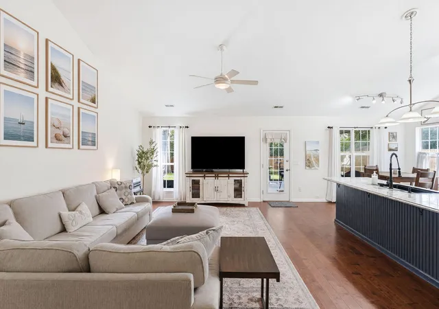 Photo 3 of Single family home for sale at 8620 Hickory Crk Ln, North Charleston, SC 29420 | MLS# 26024862 | Listing updated on 2026-09-14