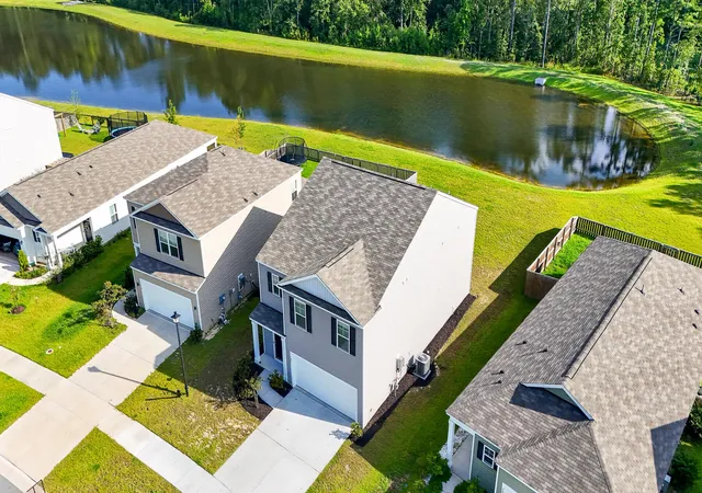 Photo 3 of Single family home for sale at 706 Ladywood Dr, Summerville, SC 29486 | MLS# 26025543 | Listing updated on 2026-10-26