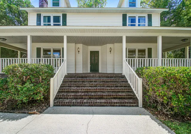 Photo 2 of Single family home for sale at 1300 Limetree Ln, Moncks Corner, SC 29461 | MLS# 26025008 | Listing updated on 2026-10-05