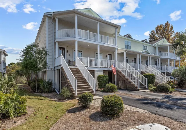 Photo 1 of Townhouse for sale at 1500 Hopeman Ln, Mount Pleasant, SC 29466 | MLS# 26025821 | Listing updated on 2026-09-19