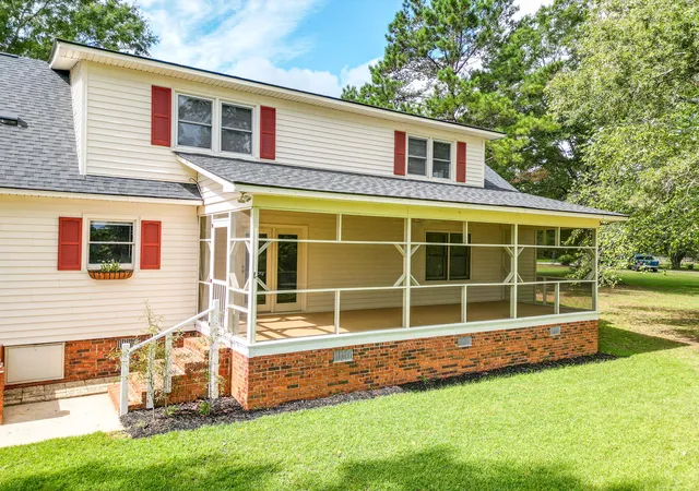 Photo 2 of Single family home for sale at 1459 Tennis Ln, Summerton, SC 29148 | MLS# 26026706 | Listing updated on 2026-09-28