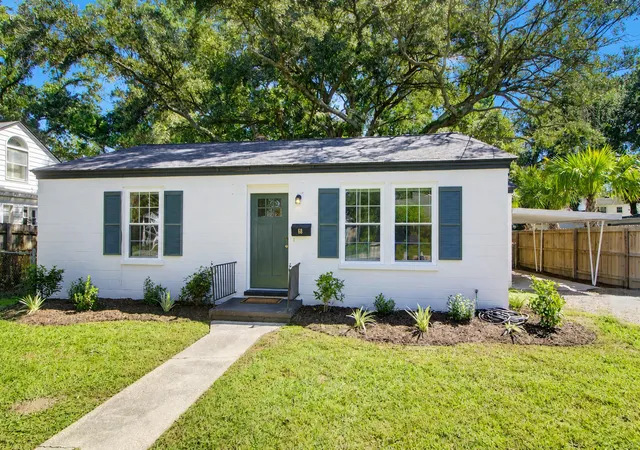Photo 3 of Single family home for sale at 68 Avondale Ave, Charleston, SC 29407 | MLS# 26024975 | Listing updated on 2026-09-16