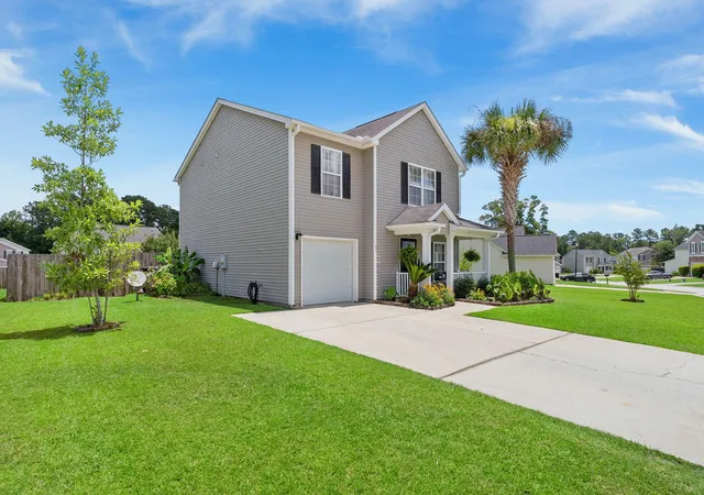 Photo 2 of Single family home for sale at 431 Watershed Dr, Goose Creek, SC 29445 | MLS# 26024880 | Listing updated on 2026-09-15