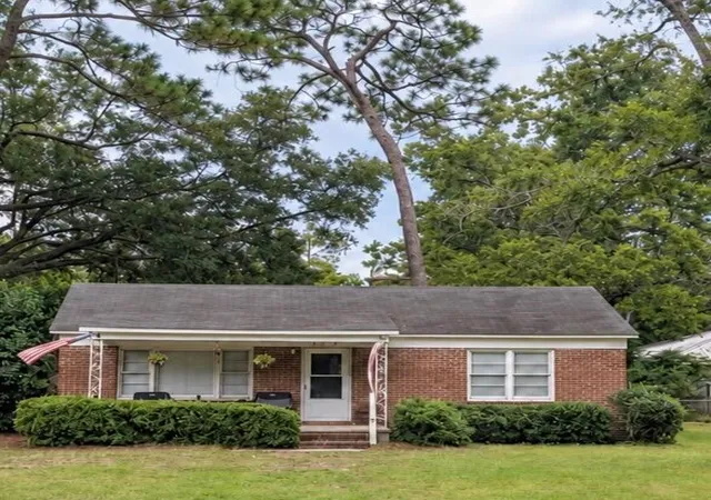 Photo 1 of Single family home for sale at 312 George St, Walterboro, SC 29488 | MLS# 26025197 | Listing updated on 2026-09-07
