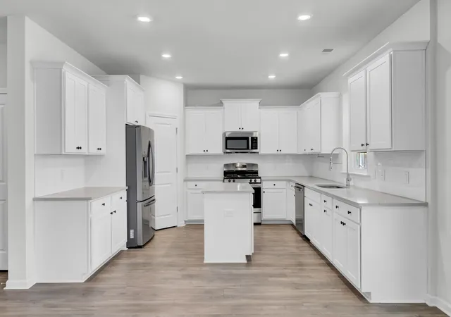 Photo 4 of Single family home for sale at 158 Haverhill St, Summerville, SC 29486 | MLS# 26024697 | Listing updated on 2026-09-16