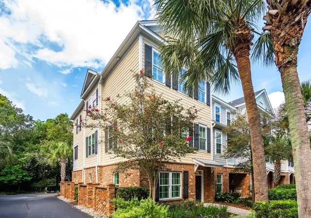 Photo 3 of Townhouse for sale at 656 Coleman Blvd #Unit 707, Mount Pleasant, SC 29464 | MLS# 26026664 | Listing updated on 2026-10-26