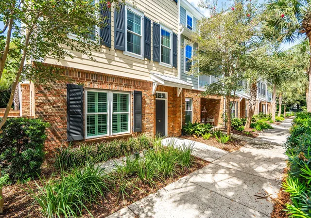 Photo 4 of Townhouse for sale at 656 Coleman Blvd #Unit 707, Mount Pleasant, SC 29464 | MLS# 26026664 | Listing updated on 2026-10-26