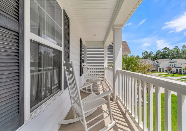 Photo 3 of Single family home for sale at 1009 Mossy Rock Dr, Summerville, SC 29485 | MLS# 26026066 | Listing updated on 2026-10-20