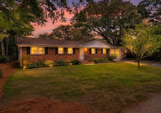 Photo 3 of Single family home for sale at 1510 Manor Blvd, Charleston, SC 29407 | MLS# 26024681 | Listing updated on 2026-09-16