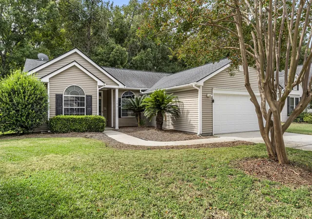 Photo 1 of Single family home for sale at 169 Historic Dr, Mount Pleasant, SC 29464 | MLS# 26028062 | Listing updated on 2026-10-26
