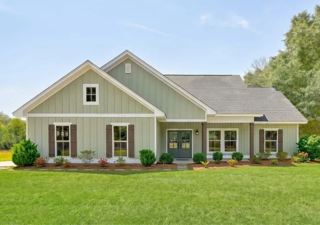 Photo 1 of Single family home for sale at 2 Dantzler Rd, Harleyville, SC 29448 | MLS# 26028095 | Listing updated on 2026-10-11