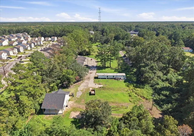 Photo 2 of Single family home for sale at 133 Tigers Den Ln, Moncks Corner, SC 29461 | MLS# 26028094 | Listing updated on 2026-10-11