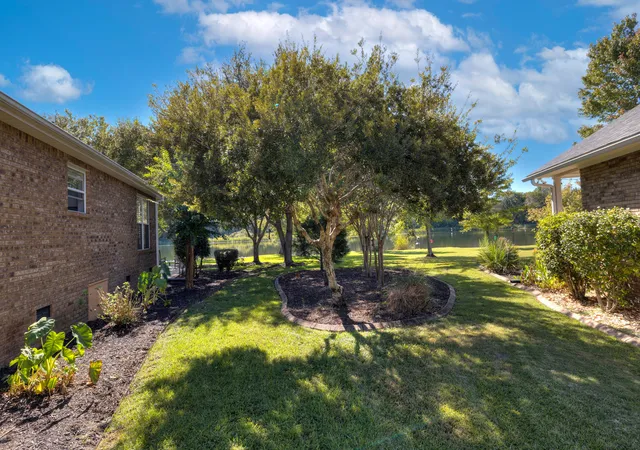Single family home for sale at 225 Ridge Lake Dr, Manning, SC 29102 | MLS# 26027194 | Listing updated on 2026-10-17