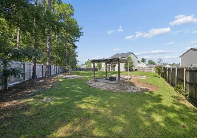 Photo 3 of Single family home for sale at 311 Taggert Cir, Goose Creek, SC 29445 | MLS# 26025172 | Listing updated on 2026-09-10