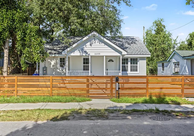 Photo 1 of Single family home for sale at 2255 Mott Ave, North Charleston, SC 29405 | MLS# 26026385 | Listing updated on 2026-10-21