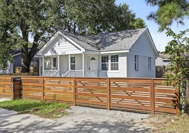 Photo 2 of Single family home for sale at 2255 Mott Ave, North Charleston, SC 29405 | MLS# 26026385 | Listing updated on 2026-10-21