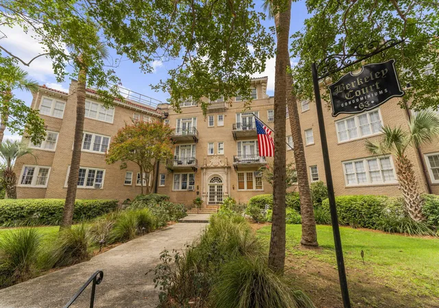 Photo 2 of Townhouse for sale at 63 Rutledge Ave #27, Charleston, SC 29401 | MLS# 26025194 | Listing updated on 2026-09-06