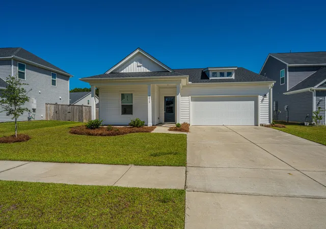 Photo 2 of Single family home for sale at 5015 Cedar Brush Ct, Summerville, SC 29485 | MLS# 26027971 | Listing updated on 2026-10-12