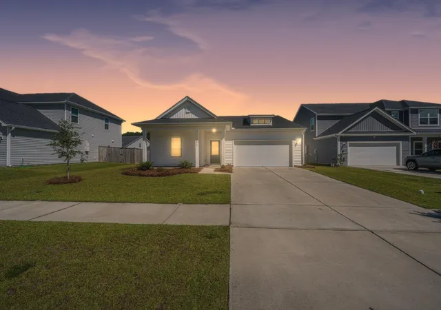 Photo 3 of Single family home for sale at 5015 Cedar Brush Ct, Summerville, SC 29485 | MLS# 26027971 | Listing updated on 2026-10-12