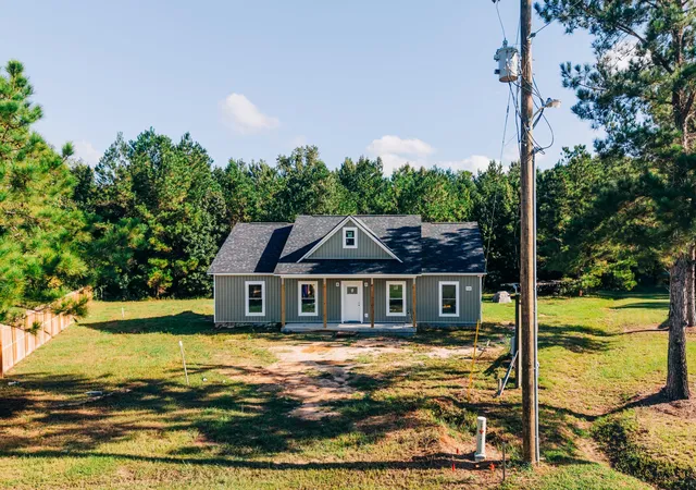 Photo 2 of Single family home for sale at 914 Weeks Ln, Round O, SC 29474 | MLS# 26026772 | Listing updated on 2026-10-12