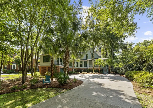 Photo 3 of Single family home for sale at 8634 W Fairway Woods Dr, North Charleston, SC 29420 | MLS# 26024756 | Listing updated on 2026-09-03