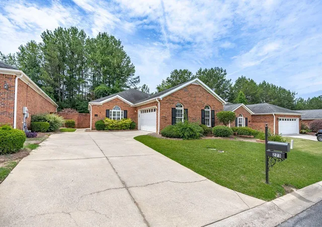 Photo 3 of Single family home for sale at 223 Pinnacle Dr, Columbia, SC 29212 | MLS# 26026992 | Listing updated on 2026-10-13
