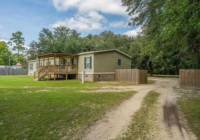 Photo 3 of Manufactured home for sale at 151 Church Rd, Saint Stephen, SC 29479 | MLS# 26025927 | Listing updated on 2026-10-08